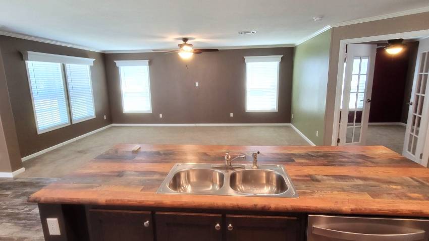 252 Siberian Cypress Circle a Winter Haven, FL Mobile or Manufactured Home for Sale